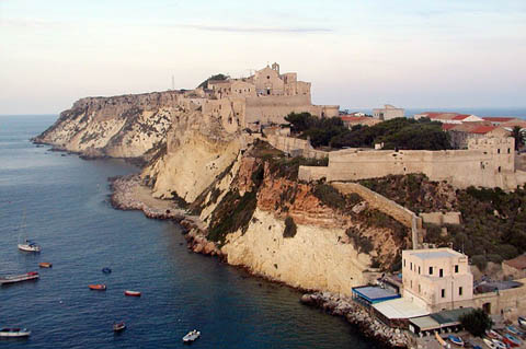 Isola Di San Nicola I Tremiti Fg Turismo E Ormeggi