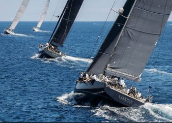 Yacht Club Costa Smeralda: aperte le iscrizioni alla Giorgio Armani Superyacht Regatta 2025