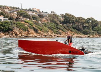 ONE Water Toys: il progetto che trasforma una moto d’acqua in una barca
