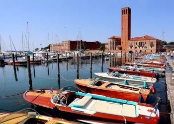 Riva Days Venezia 2024, l'Aquarama Byblos  si aggiudica il Best in Show