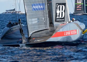 Louis Vuitton Cup: tutti in parità nella finale, con l'unica regata del secondo giorno che viene annullata per tempo