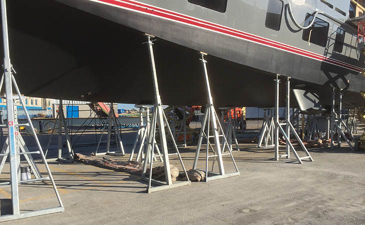 Naval Tecno Sud Boat Stand: il Puntello Verticale Doppio Telescopio CV2T, l'ultimissima novità 2023 dell'azienda di Bari