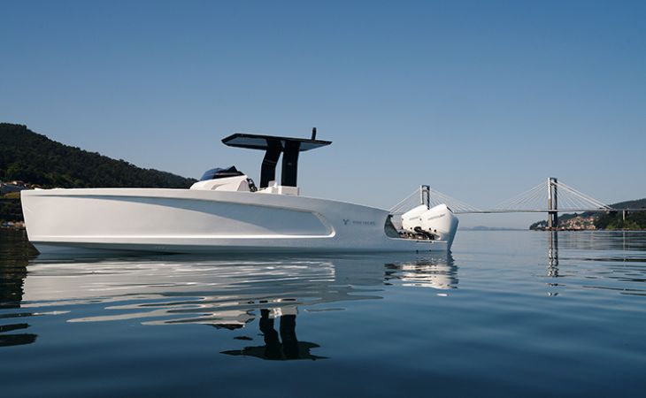 Titan Yachts presenta un nuovo modello di 30 piedi chiamato UX. Sea Trials a Ibiza questo mese