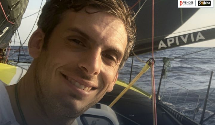 Vendee Globe Last Hours In The Northern Hemisphere For Hugo Boss News Nautica Report